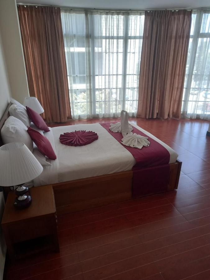Bruhway Hotel Addis Ababa Exterior foto